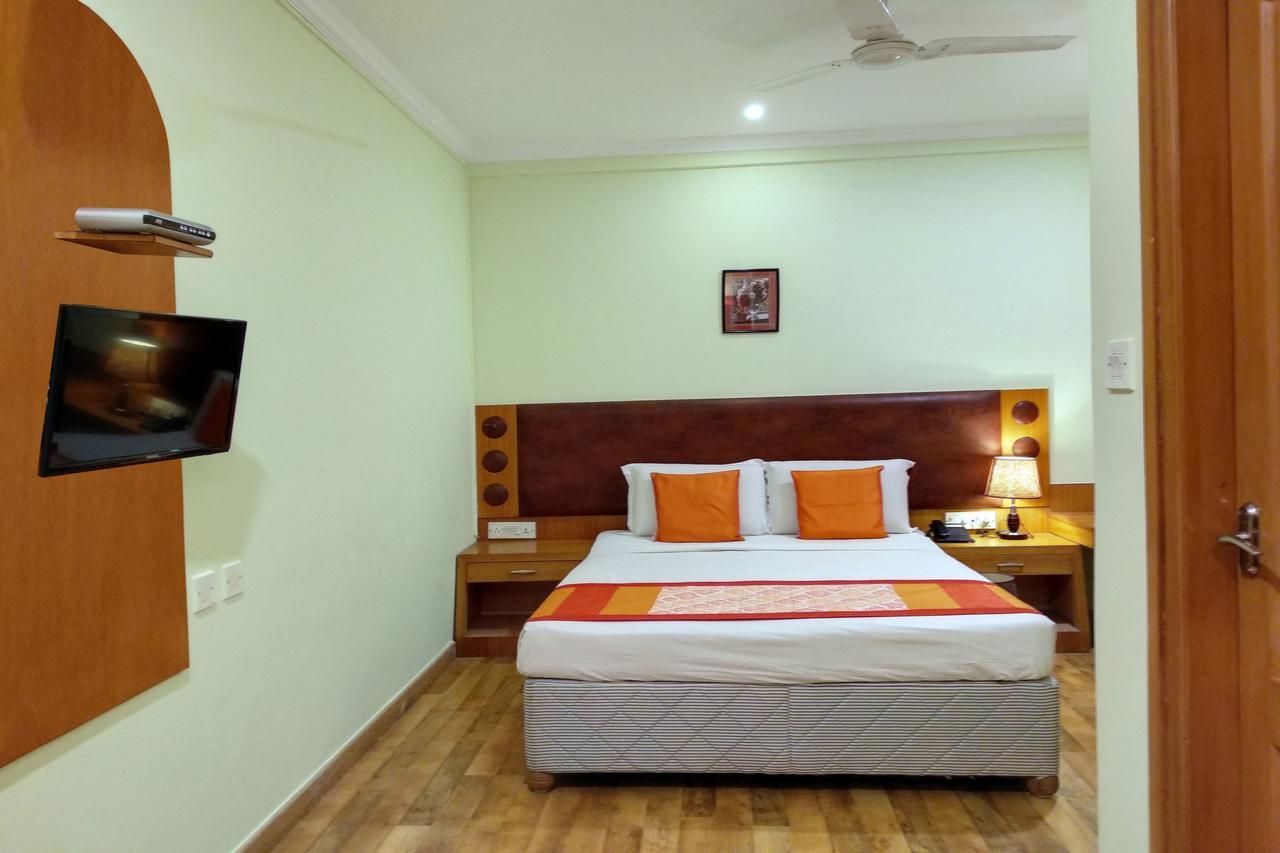 Oyo 6110 Thalassa Suites Bangalore Extérieur photo