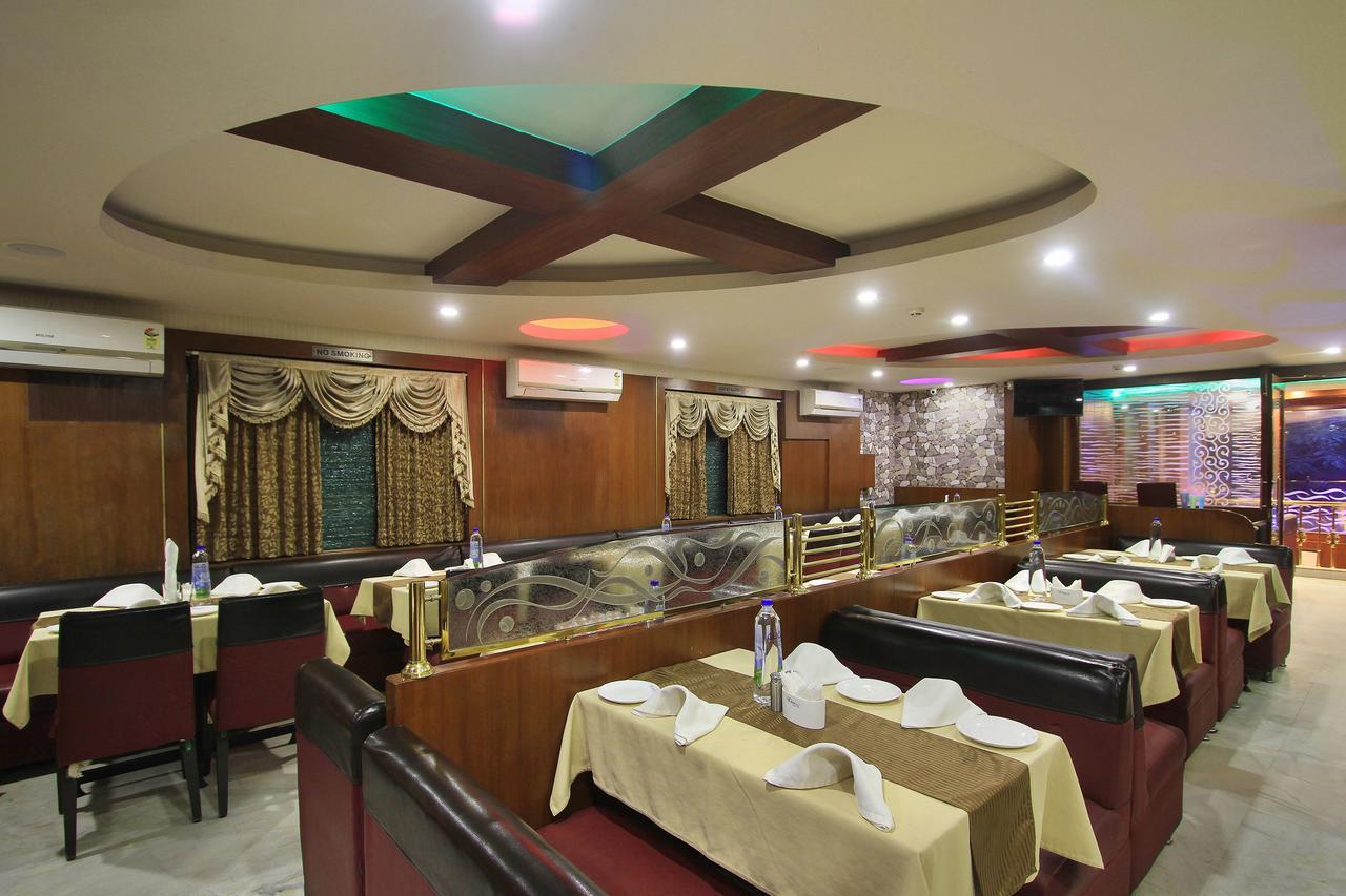 Oyo 6110 Thalassa Suites Bangalore Extérieur photo
