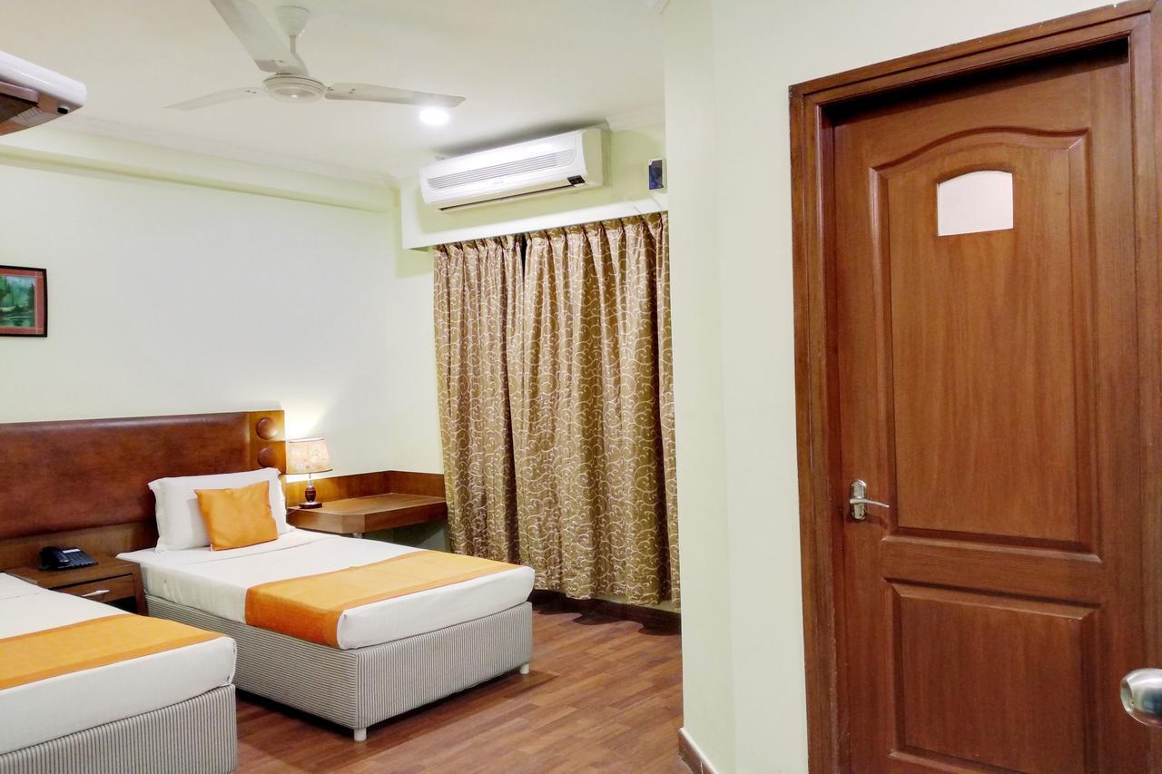 Oyo 6110 Thalassa Suites Bangalore Extérieur photo